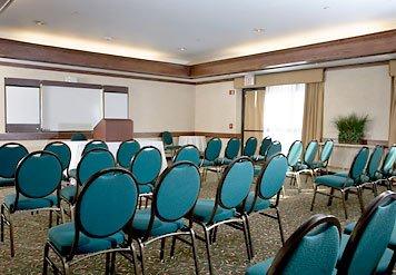 Courtyard by Marriott Milwaukee North/Brown Deer