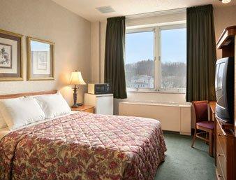 Days Inn and Suites Elkins