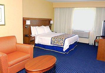 Courtyard by Marriott Republic Airport Long Island/Farmingdale