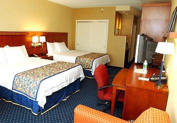 Courtyard by Marriott Republic Airport Long Island/Farmingdale