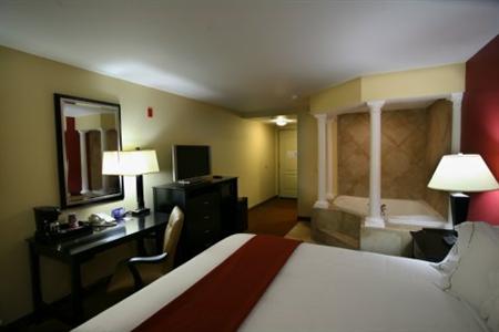 Holiday Inn Express Schereville North