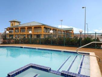 Super 8 Motel Grand Prairie