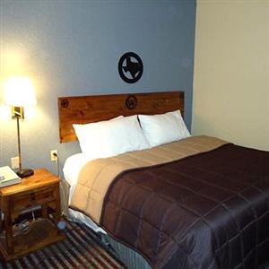 Atria Hotel and RV McGregor