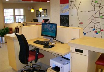 TownePlace Suites Republic Farmingdale (New York)