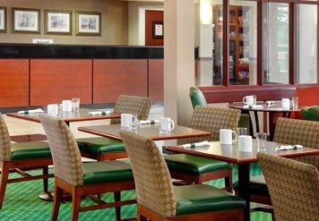 Courtyard by Marriott Hampton