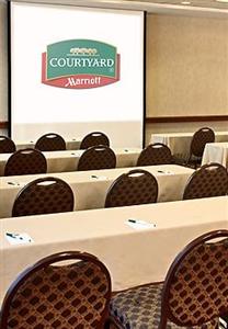 Courtyard by Marriott Hampton