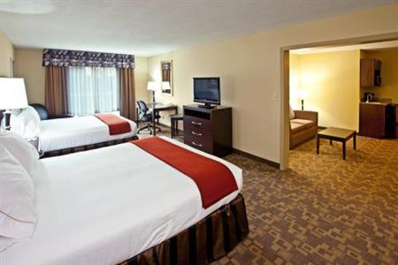 Holiday Inn Express Hotel & Suites Lexington Northeast