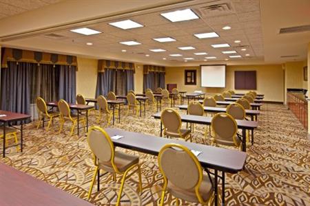 Holiday Inn Express Hotel & Suites Lexington Northeast