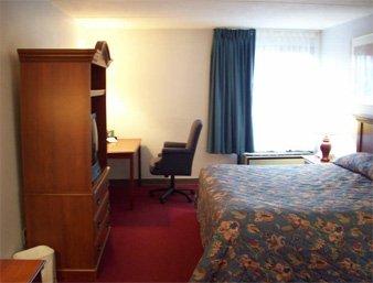 Knights Inn Little Falls