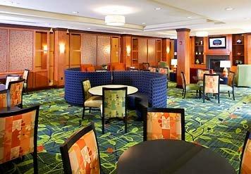 Fairfield Inn & Suites Cumberland