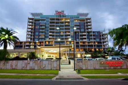 Crowne Plaza Pelican Waters