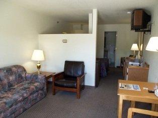 Jorgenson's Inn & Suites