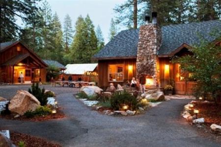 Evergreen Lodge at Yosemite