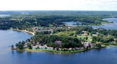 Maddens Resort on Gull Lake