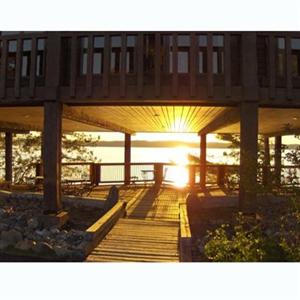 Maddens Resort on Gull Lake