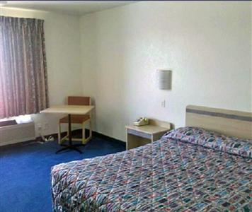 Motel 6 Des Moines East