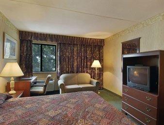 Howard Johnson Hotel Newark