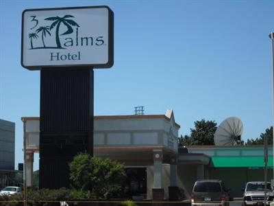 3 Palms Inn & Suites