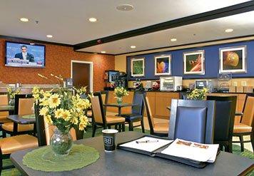 Fairfield Inn & Suites Brunswick