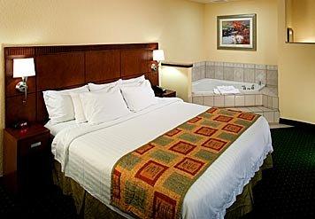 Courtyard by Marriott Texarkana