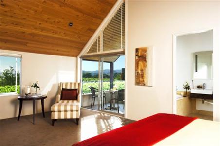 Takatu Lodge & Vineyard