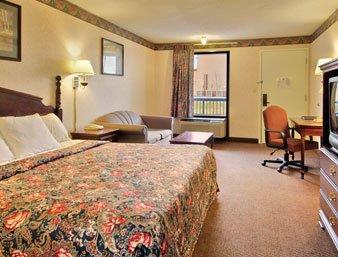 Days Inn - Goodlettsville