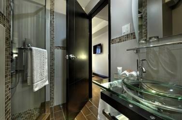 Le Petit Hotel Montreal