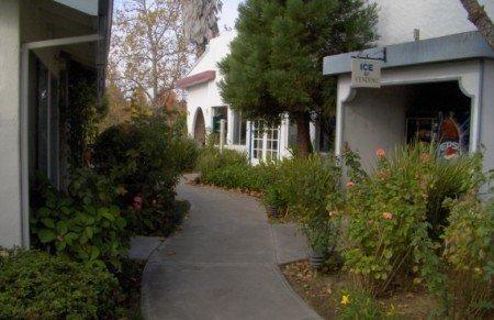 Calistoga Village Inn & Spa