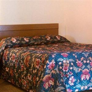 Americana Inn Farmingdale