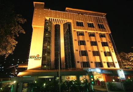 Hotel Suncity Residency