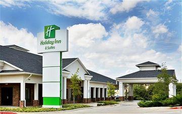 Holiday Inn Hotel & Suites Denton University Area