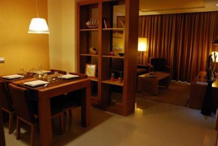 Manhatan Hotel Suites Cunit