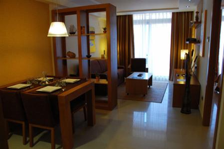 Manhatan Hotel Suites Cunit