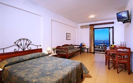 Areti Aparthotel Souda