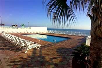 Tropical Winds Oceanfront Hotel