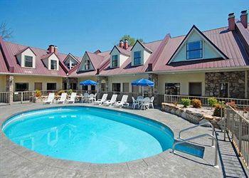 Econo Lodge Inn & Suites Gatlinburg