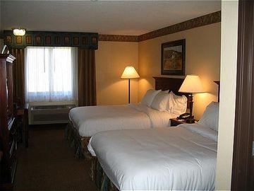 Holiday Inn Express McCook (US 6/34 and Highway 83)