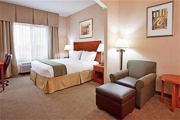 Holiday Inn Express Hotel & Suites Howell