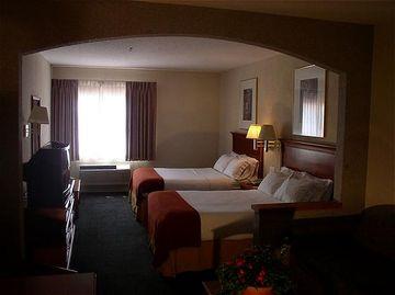 Holiday Inn Express & Suites Port Clinton