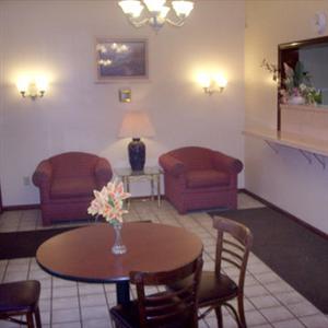 Super 7 Inn And Suites Saginaw