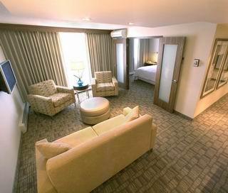 International Hotel Suites Calgary