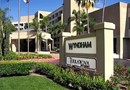 Wyndham Orange County Hotel