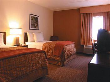 La Quinta Inn & Suites Baltimore North