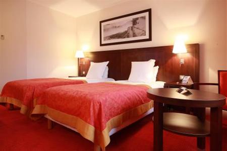 Kyriad Prestige Roissy Hotel Roissy-en-France