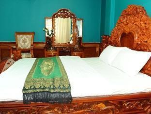 Holiday Hotel Battambang