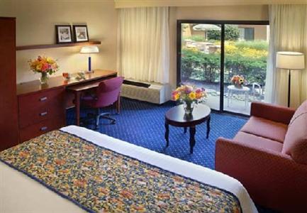 Courtyard by Marriott Boston Foxborough