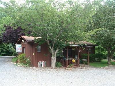 Sunset Farm Cabins