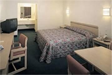 Motel 6 Huntsville - Madison