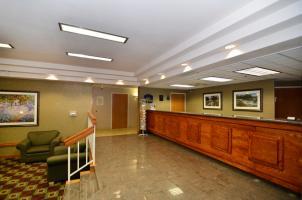 Best Western Inn & Suites WaKeeney