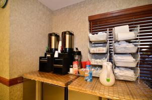 Best Western Inn & Suites WaKeeney